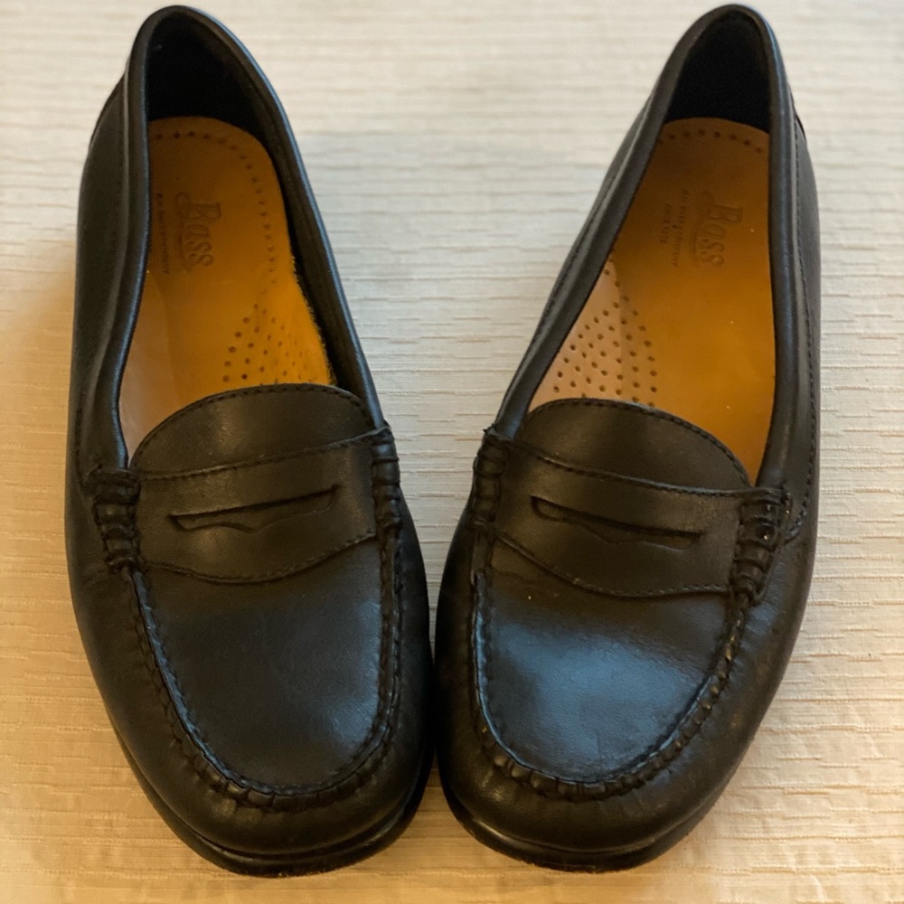 G.H. Bass & Co Weejurs Penny Loafers